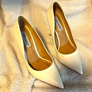 Almost new white Steve Madden heels